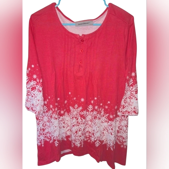 Women's Red Snowflake Top - Picture 1 of 2